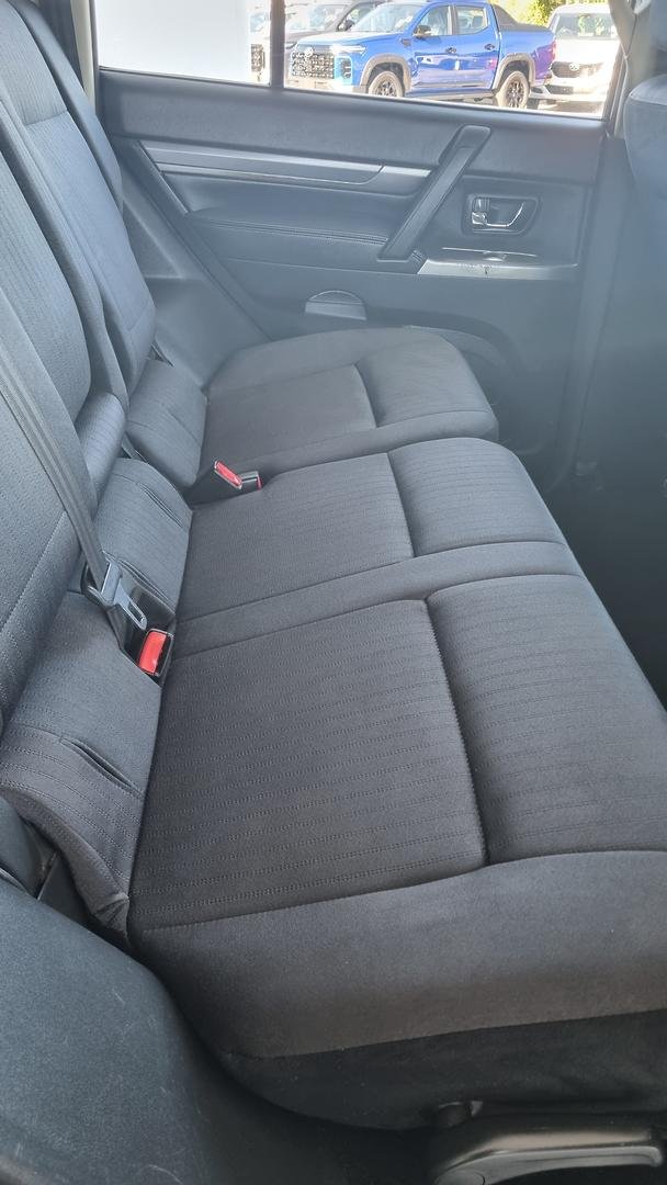 2021 Mitsubishi Pajero GLX Final Edition