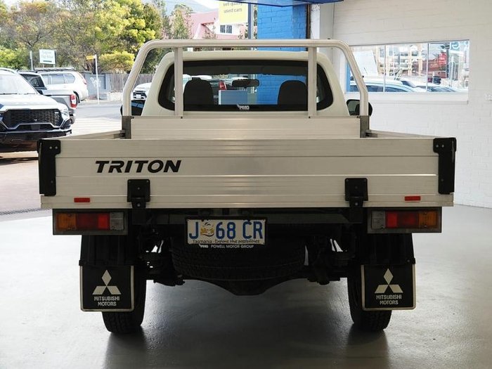 2020 Mitsubishi Triton GLX