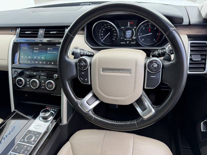 2017 Land Rover Discovery TD6 HSE