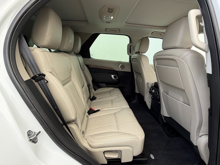 2017 Land Rover Discovery TD6 HSE