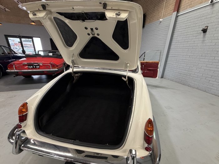 1966 Jaguar S-Type 3.8