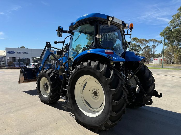 New Holland T6020