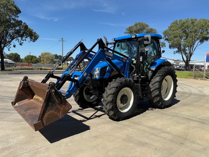 New Holland T6020