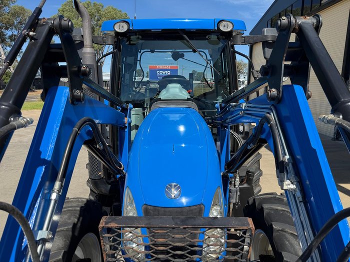 New Holland T6020