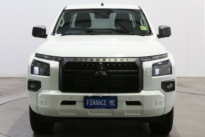2025 Mitsubishi Triton GLX+
