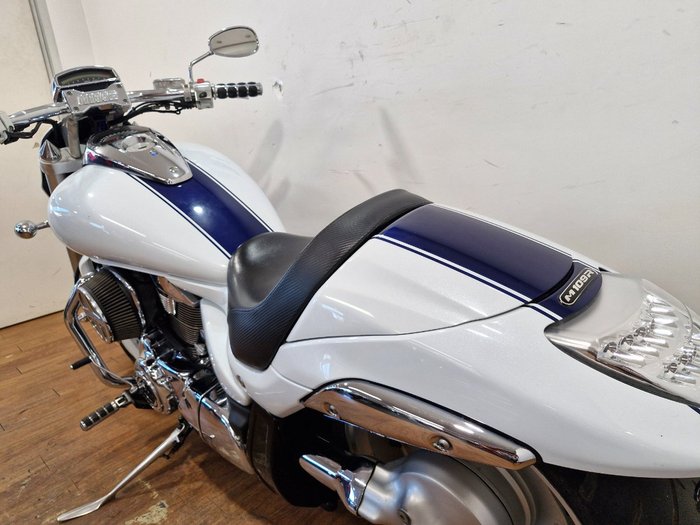 2009 Suzuki VZR 1800 BOULEVARD (M109R) LE White