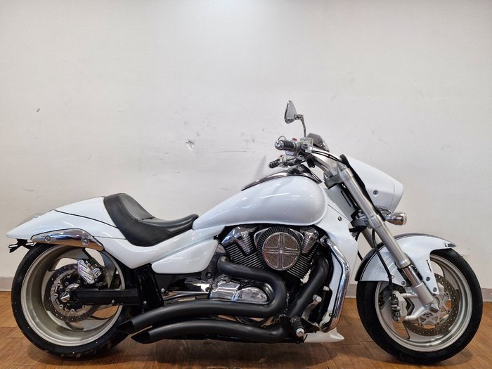 2009 Suzuki VZR 1800 BOULEVARD (M109R) LE White