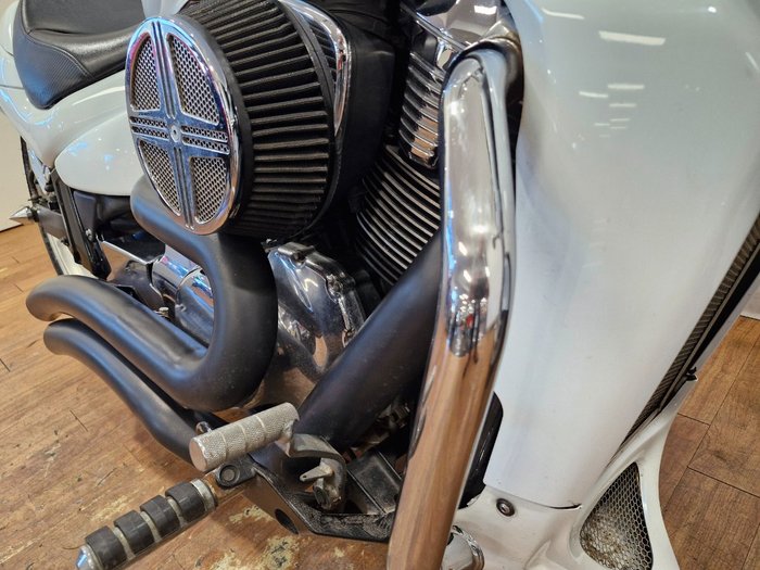 2009 Suzuki VZR 1800 BOULEVARD (M109R) LE White