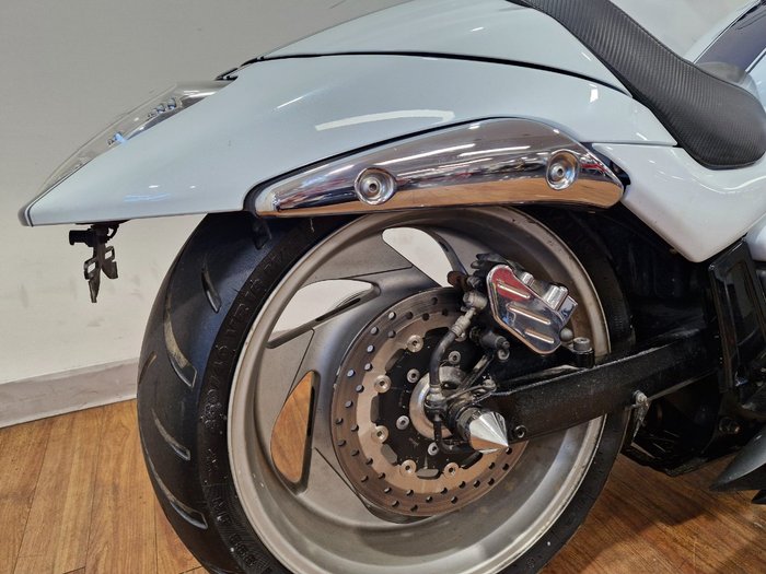 2009 Suzuki VZR 1800 BOULEVARD (M109R) LE White