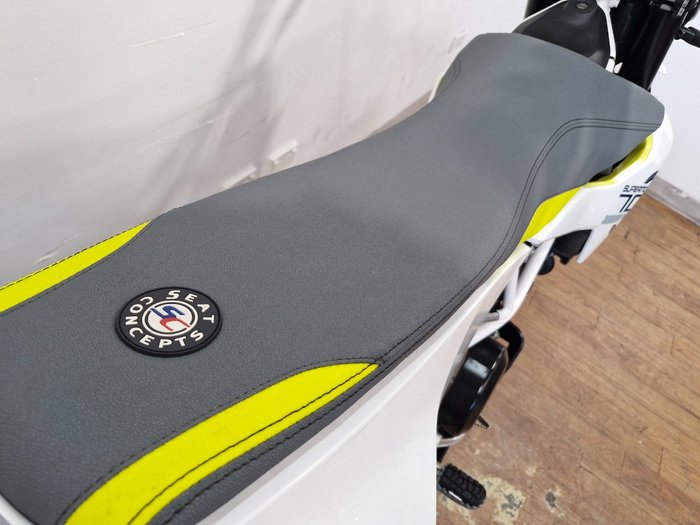 2018 Husqvarna 701 SUPERMOTO WHITE