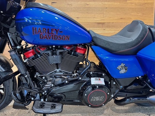2026 HARLEY-DAVIDSON FLHXSTSE CVO STREET GLIDE ST (121)