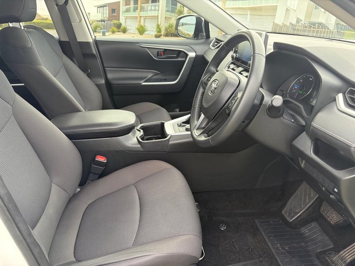 2022 Toyota RAV4 GX