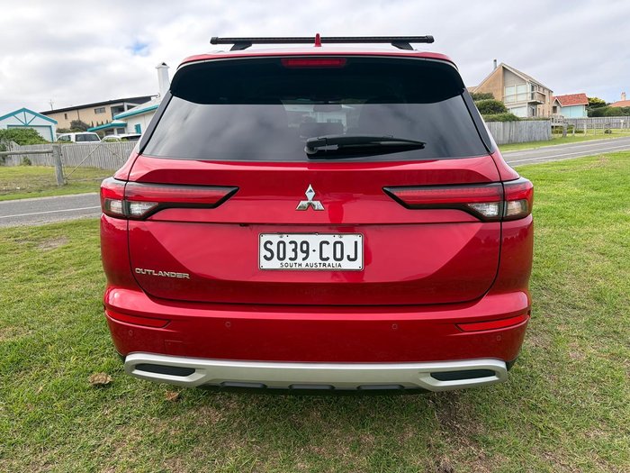 2021 Mitsubishi Outlander LS
