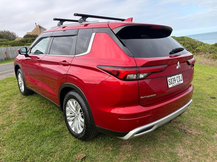 2021 Mitsubishi Outlander LS