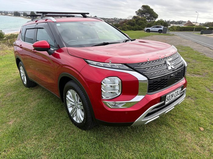 2021 Mitsubishi Outlander LS
