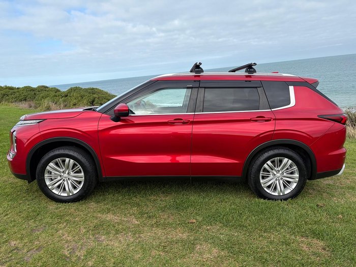 2021 Mitsubishi Outlander LS