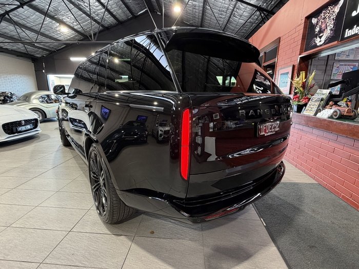 2022 Land Rover Range Rover P530 Autobiography