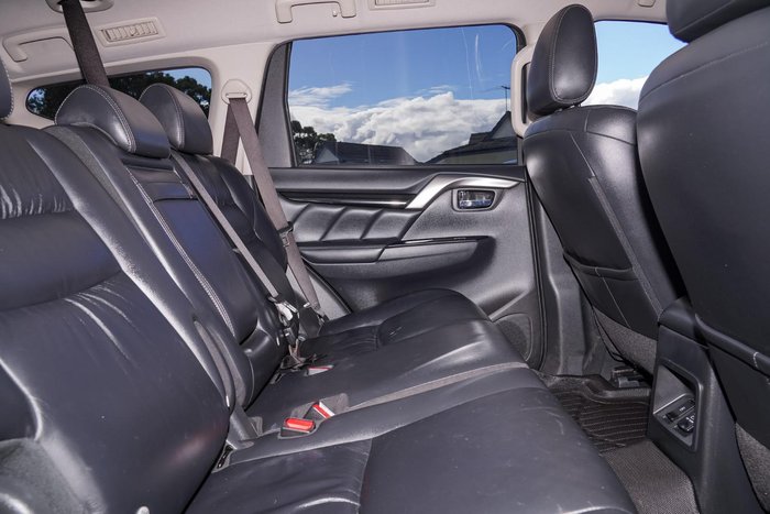 2019 Mitsubishi Pajero Sport GLS