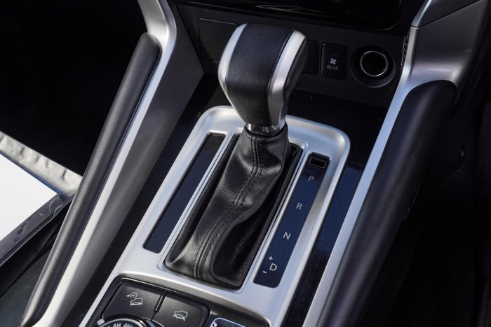 2019 Mitsubishi Pajero Sport GLS