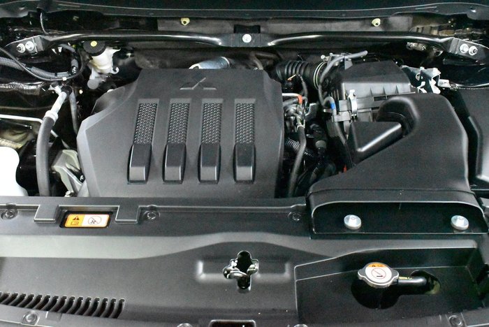 2023 Mitsubishi Eclipse Cross ES