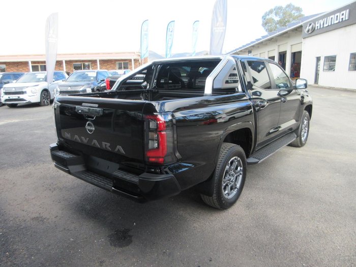 2025 Nissan Navara ST-X