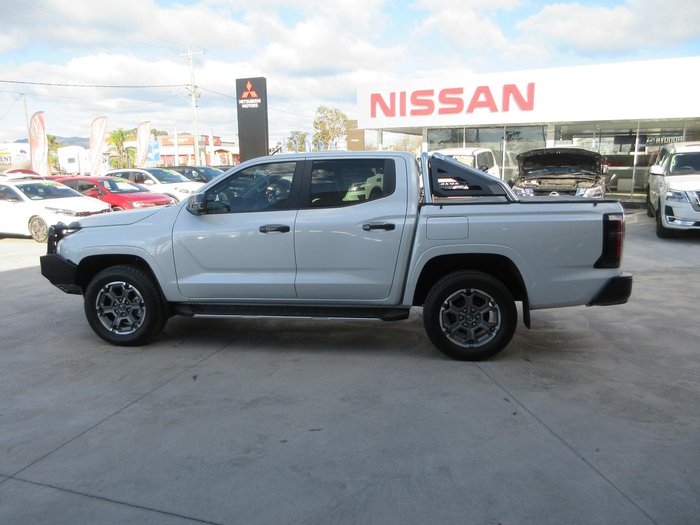 2025 Nissan Navara ST-X