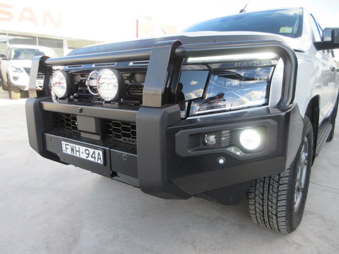 2025 Nissan Navara ST-X