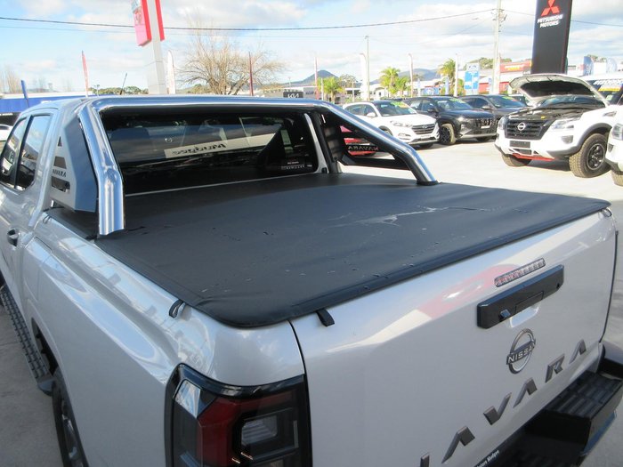 2025 Nissan Navara ST-X