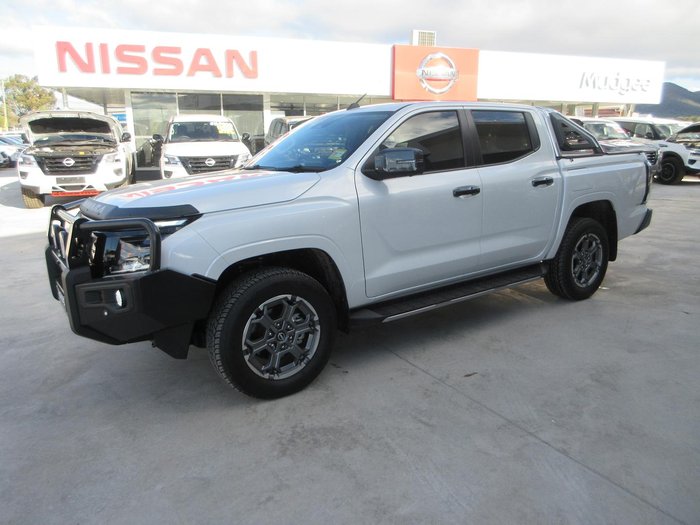 2025 Nissan Navara ST-X