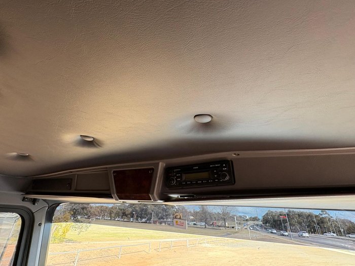 2010 Kenworth T358 Tilt Tray