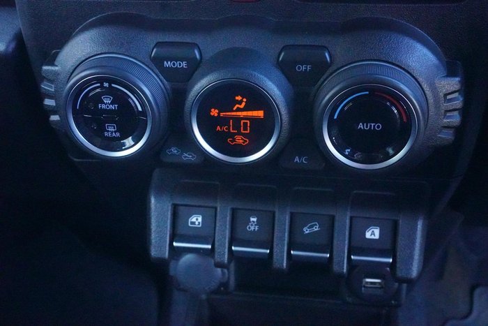 2023 Suzuki Jimny Heritage Edition