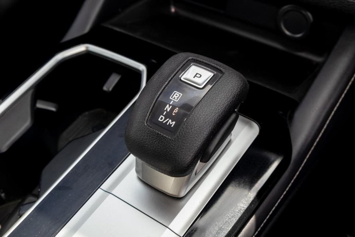 2025 Mitsubishi Outlander ES
