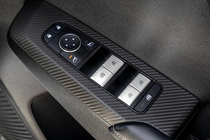 2025 Mitsubishi Outlander ES