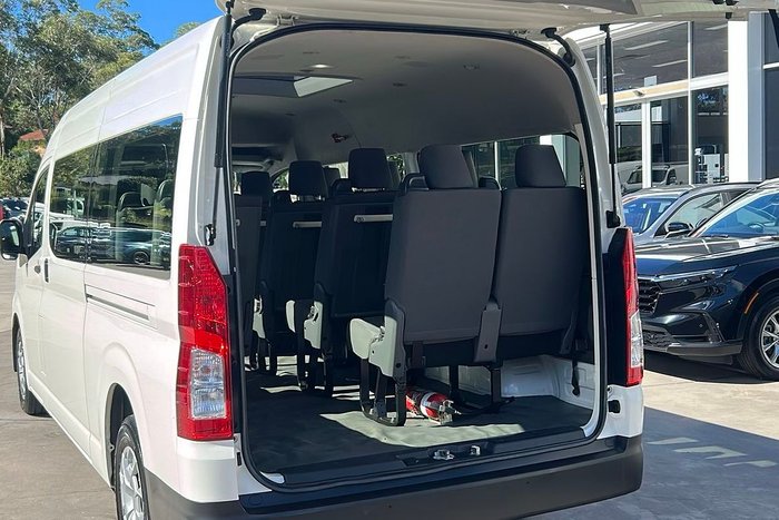 2020 Toyota Hiace Commuter