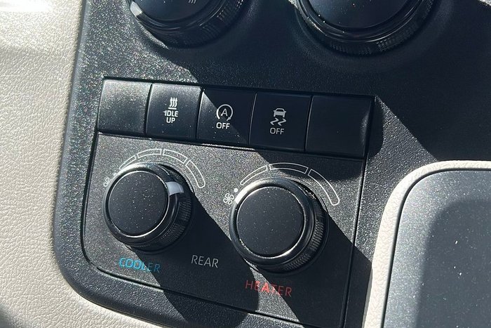 2020 Toyota Hiace Commuter