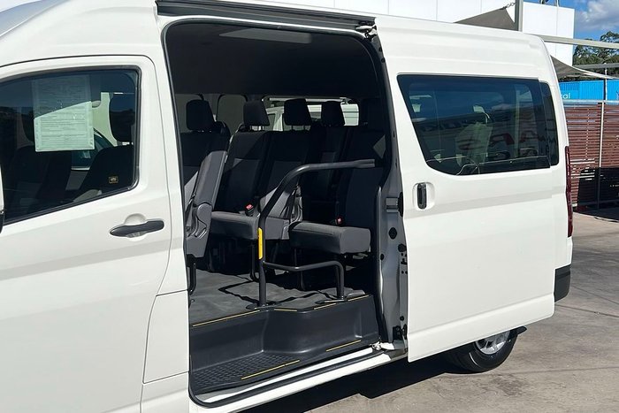 2020 Toyota Hiace Commuter