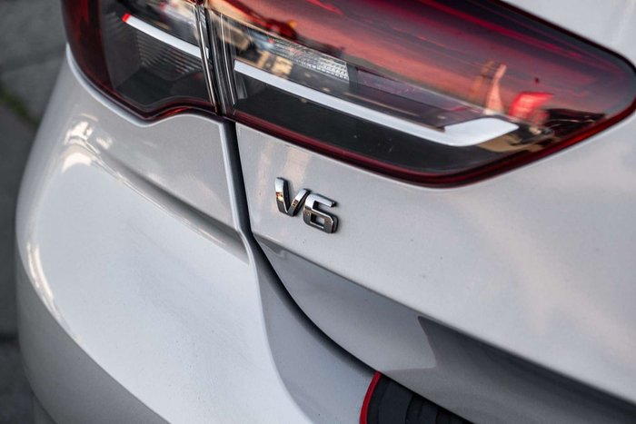 2020 Holden Commodore RS