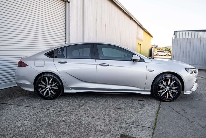 2020 Holden Commodore RS
