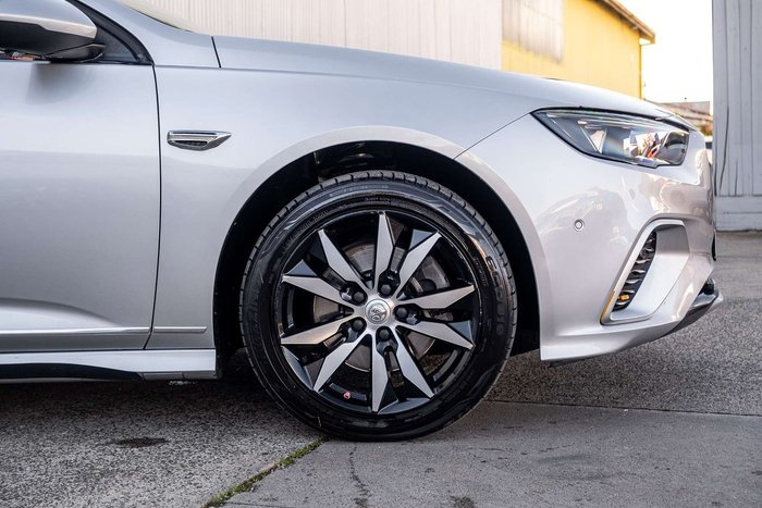 2020 Holden Commodore RS