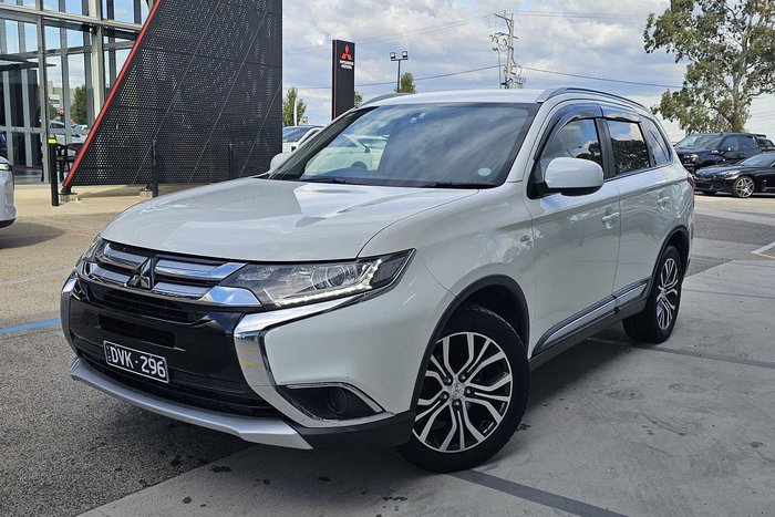 2017 Mitsubishi Outlander ES