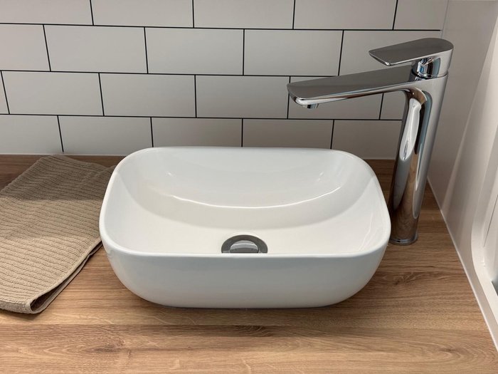 2026 Traveller Destination Track 15 Ensuite My26