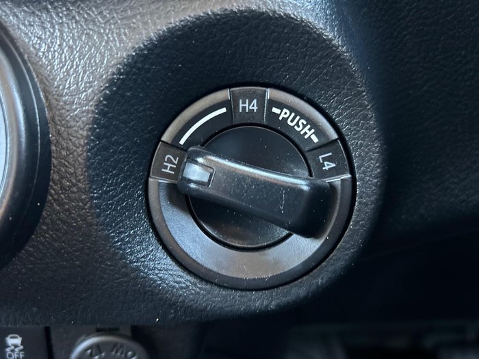2022 Toyota Hilux SR