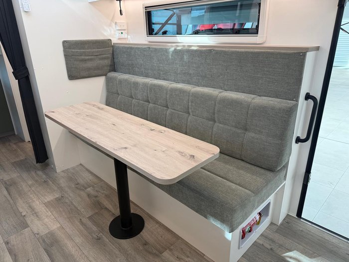2026 Traveller Destination Track 20 Bunks My26