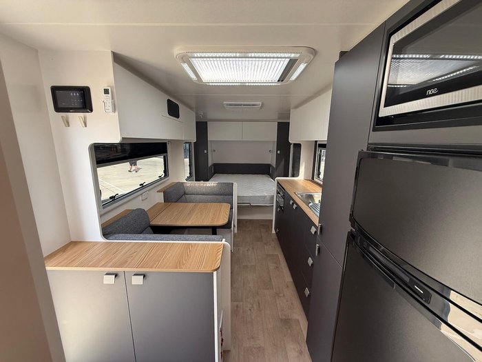 2024 New Age Caravans Manta Ray Mr19er