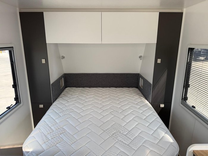 2024 New Age Caravans Manta Ray Mr19er