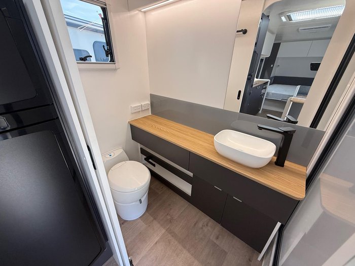 2024 New Age Caravans Manta Ray Mr19er