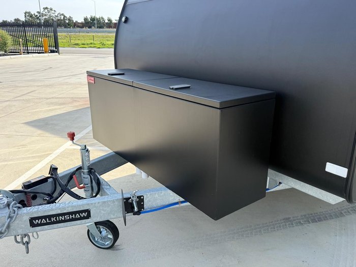 2024 New Age Caravans Manta Ray Mr19er