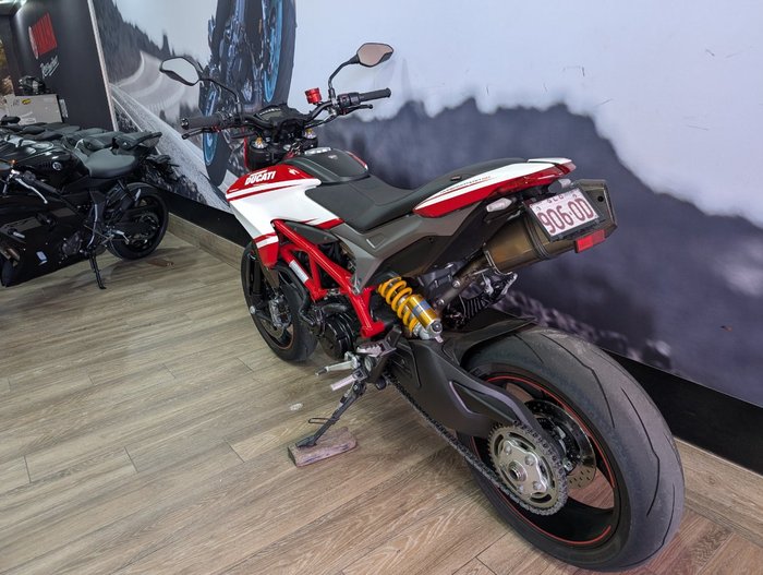 2015 DUCATI HYPERMOTARD 821 SP RED