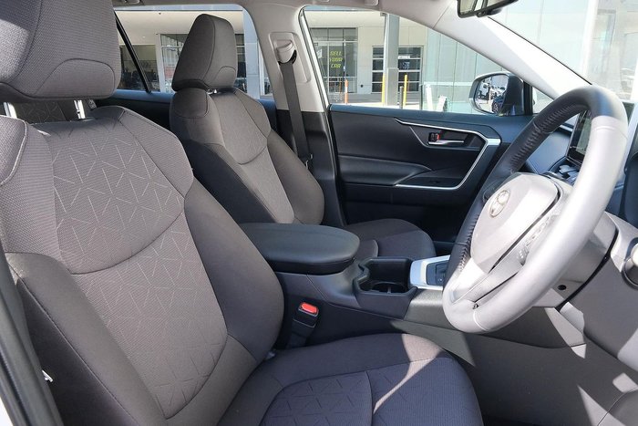 2025 Toyota RAV4 GXL