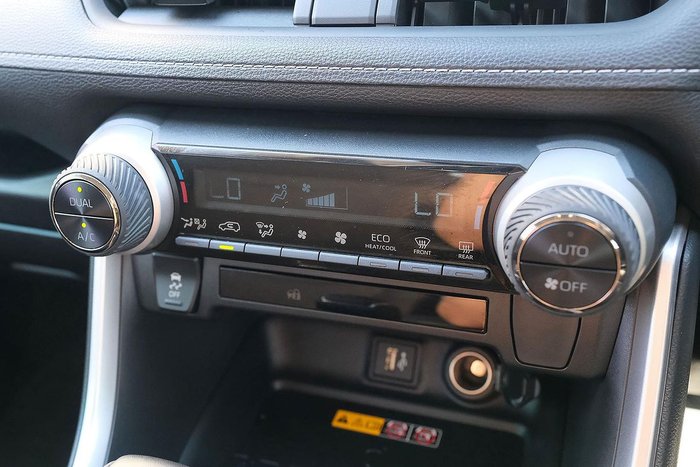 2025 Toyota RAV4 GXL